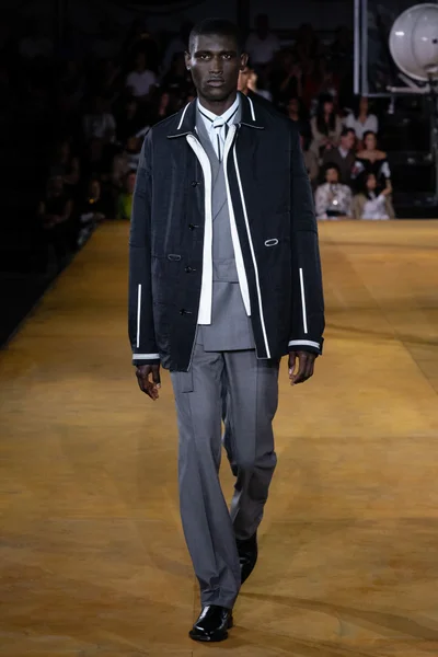 Look 33
